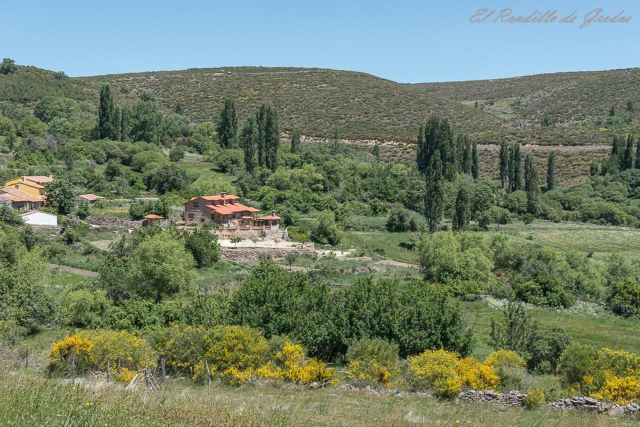 El Rondillo De Gredos Guest House Hoyos del Collado Luaran gambar