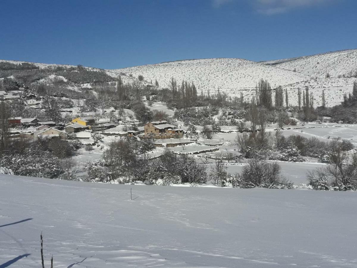 El Rondillo De Gredos Guest House Hoyos del Collado Luaran gambar